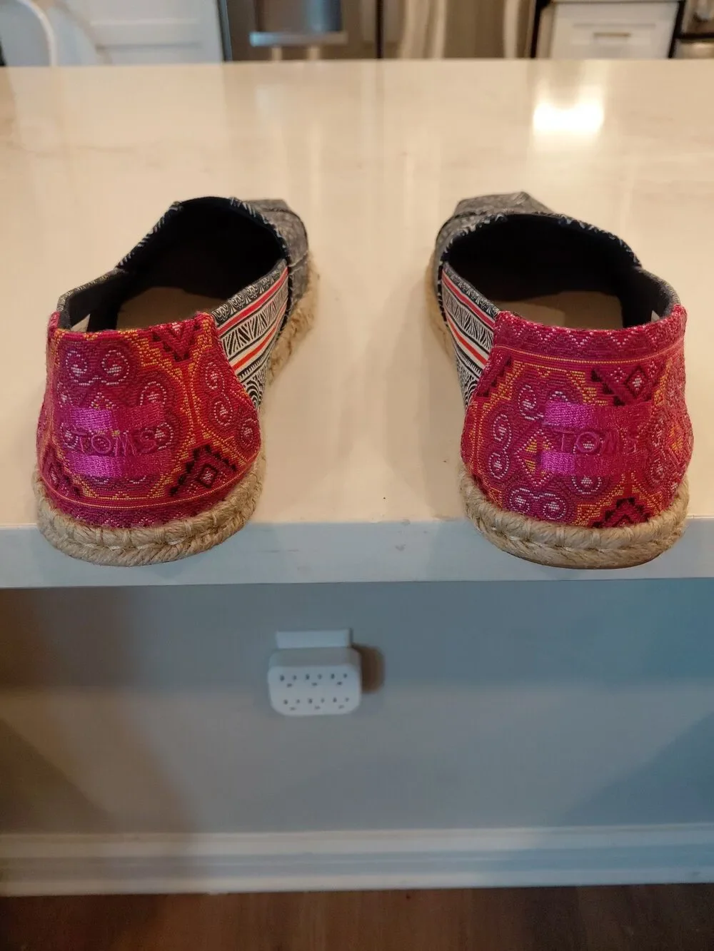 Toms size 9 Shoes.  These Boho style shoes were only worn  few times indoors.